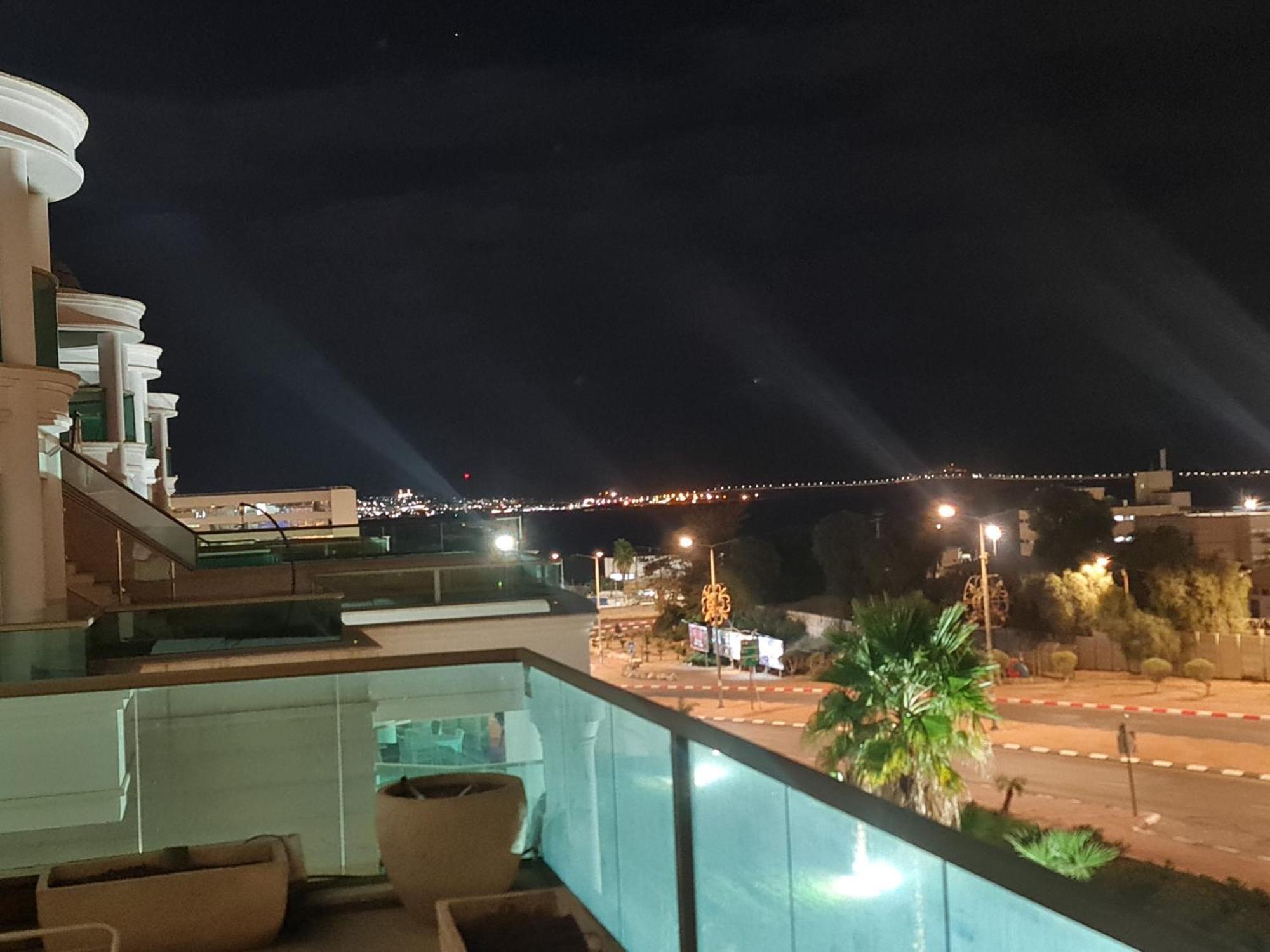 Apartamento Palmore Top Luxury Penthause With Juccuzi First Line Of The Seaside Eilat Exterior foto